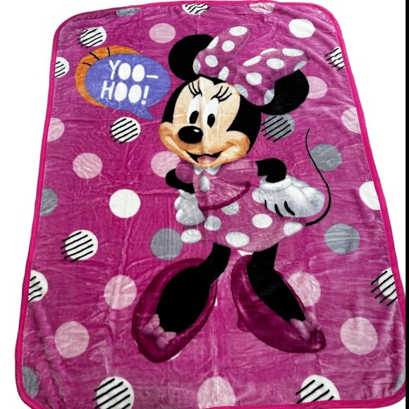 TT Minnie Mouse Polka Dots Plush 40"x50" Plush Throw Blanket - Picture 1 of 3